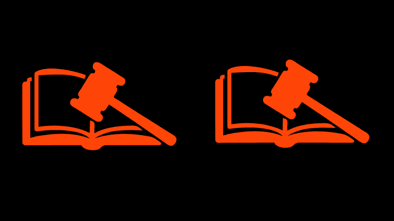 Portada aviso legal con dos mazas y libro legales